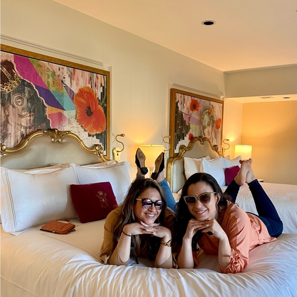 Meet your Posher, Debbie - Picture 1 of 1